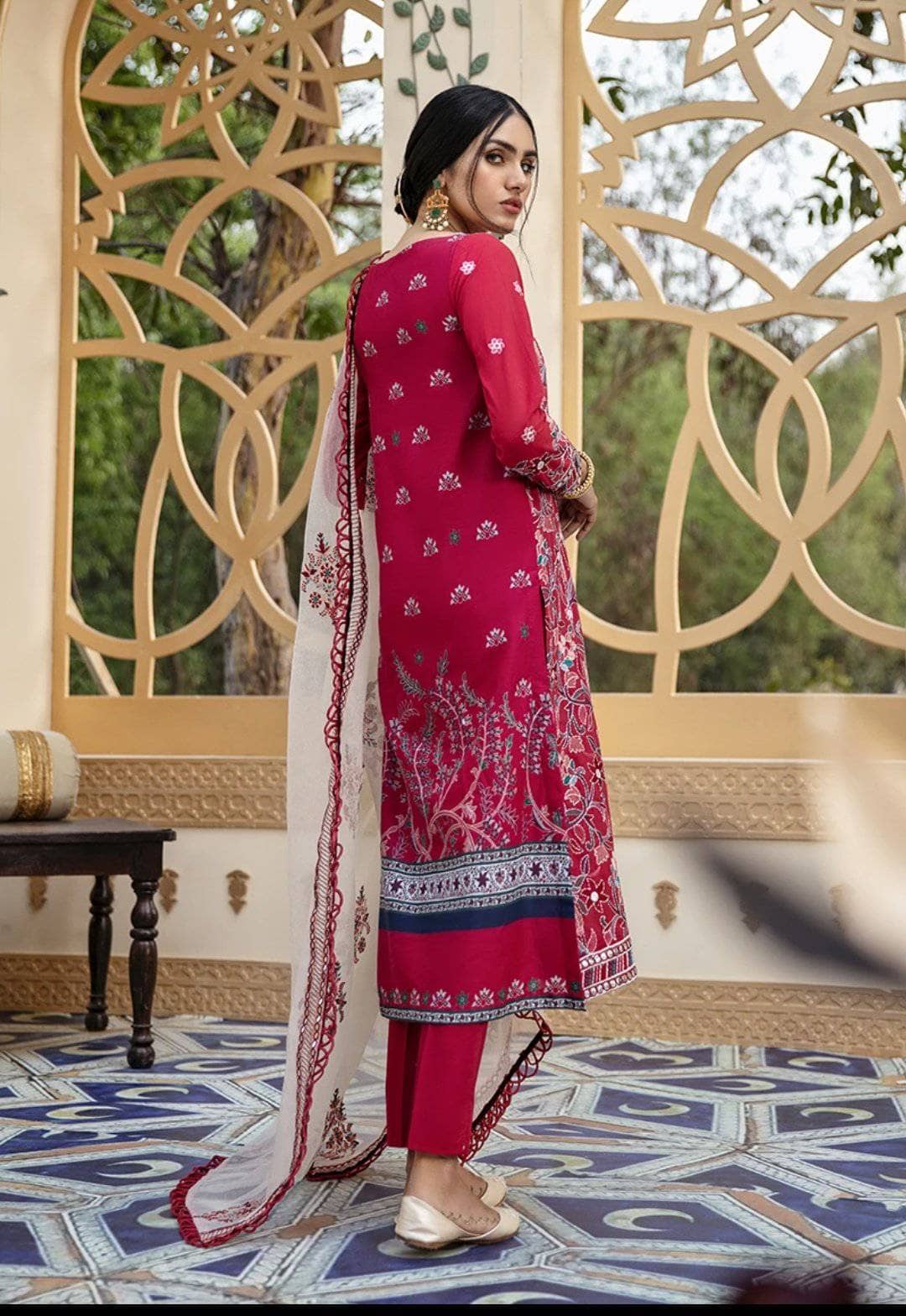 img_cross_stitch_eid_lawn_2021_awwal_boutique