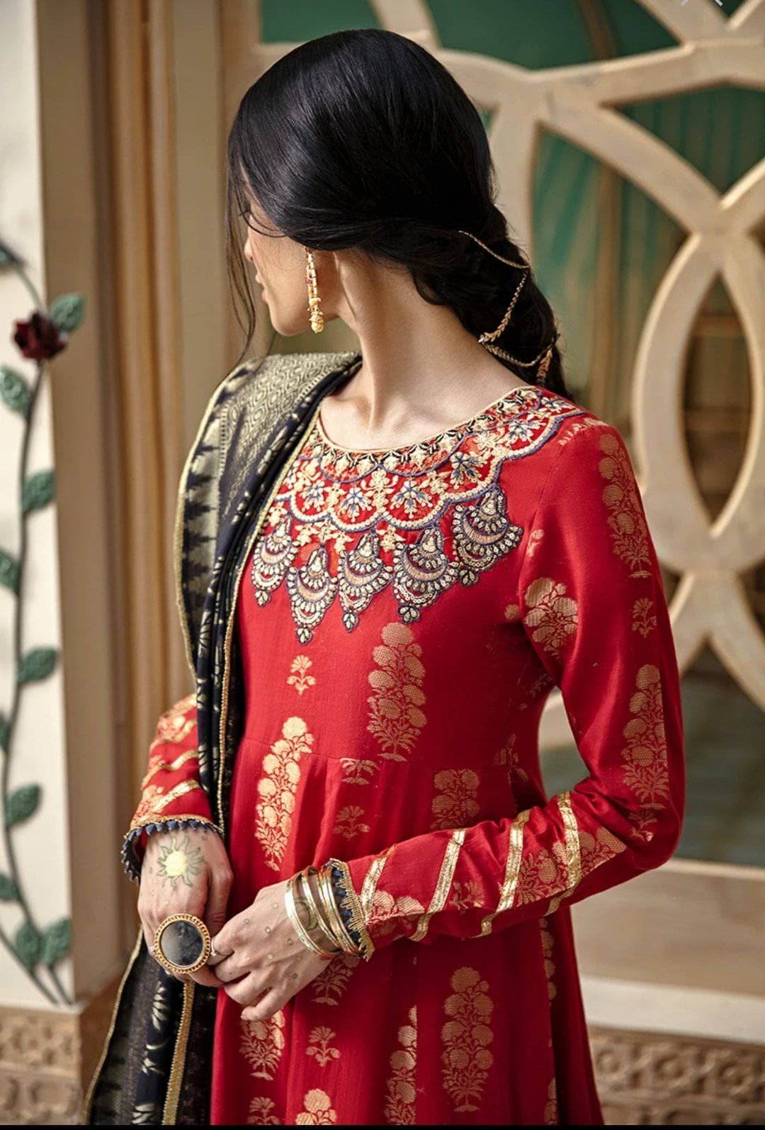 img_cross_stitch_eid_lawn_2021_awwal_boutique