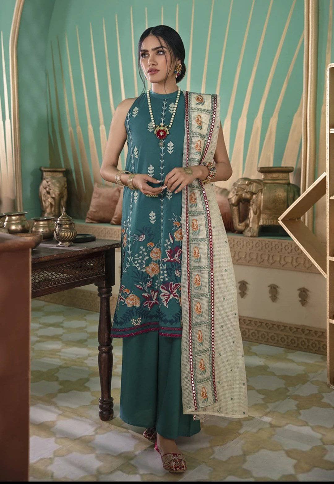 img_cross_stitch_eid_lawn_2021_awwal_boutique