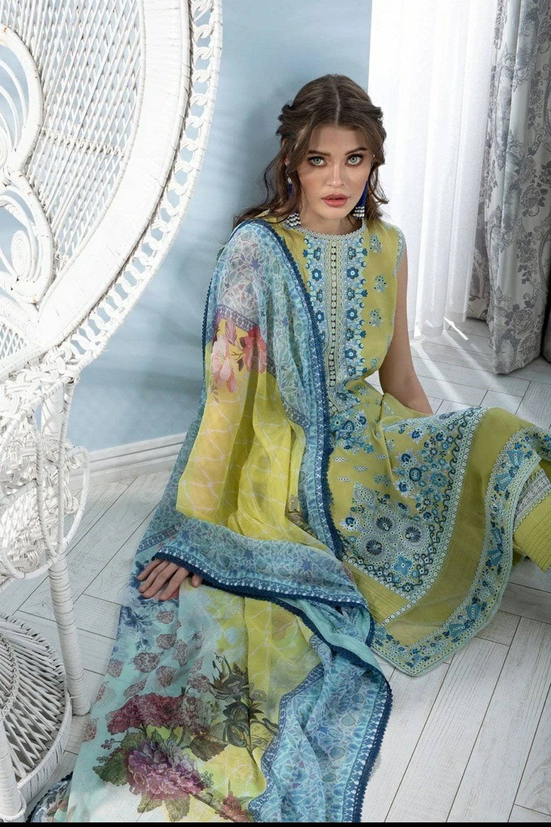 img_sobia_nazir_lawn_collection_2021_awwal_boutique