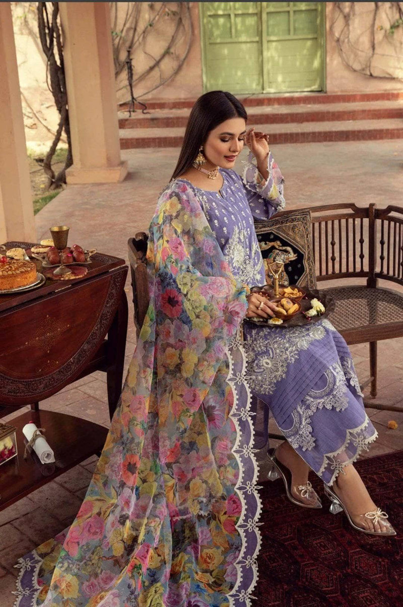 img_charizma_signature_eid_lawn_2021_awwal_boutique