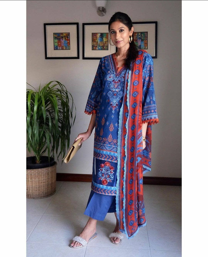 img_tahra_zainab_chottani_lawn_2021_awwal_boutique