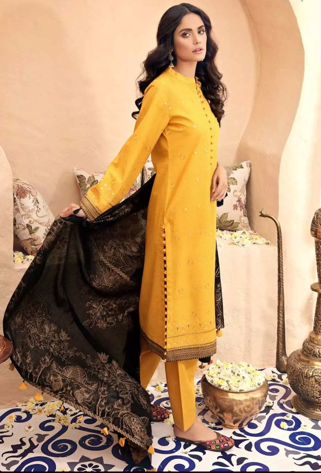 img_gul_ahmed_lawn_collection_2021_awwal_boutique