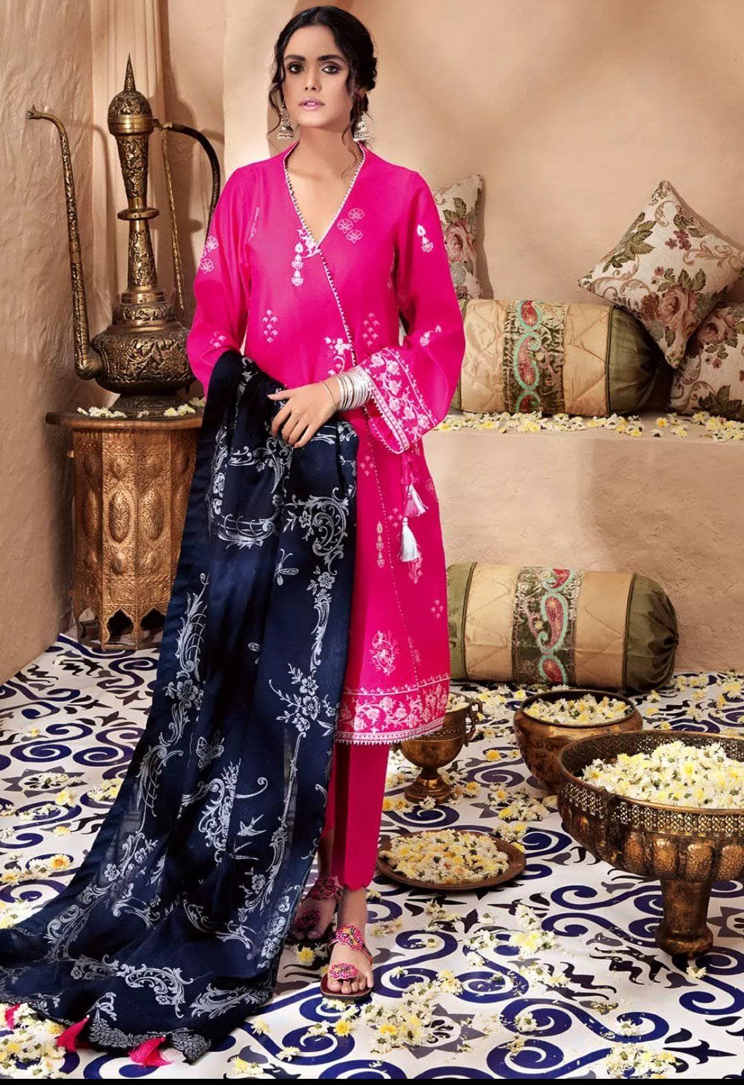 img_gul_ahmed_lawn_collection_2021_awwal_boutique