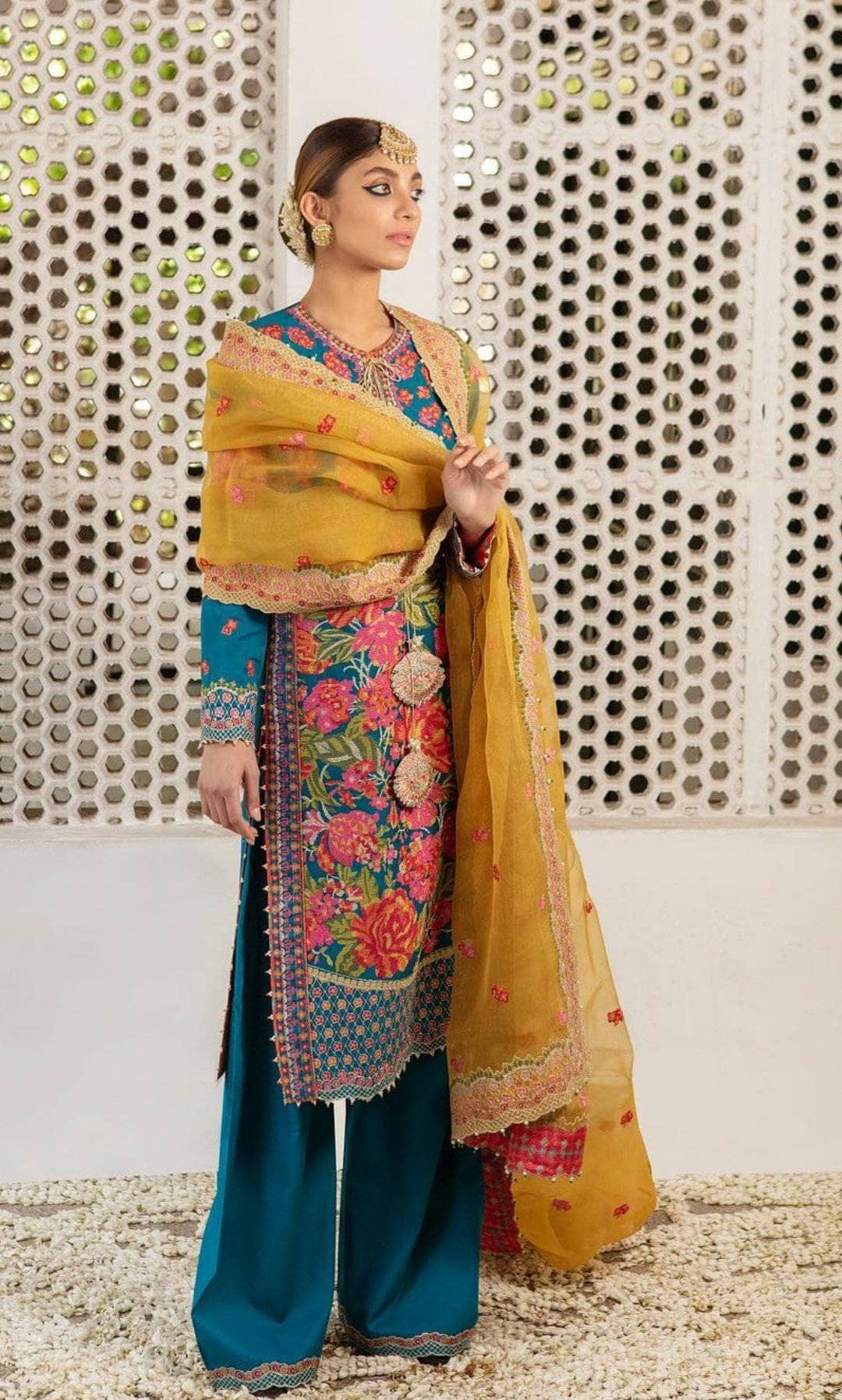 img_husain_rehar_luxury_lawn_2021_awwal_boutique