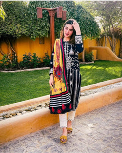 img_spotted_in_zaha_lawn_2021_awwal_boutique