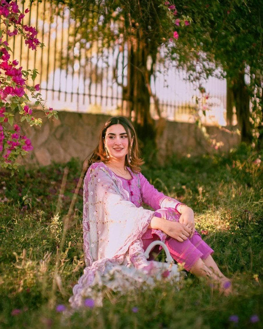 Spotted in Gul Ahmed Luxury/BCT 32/Lawn