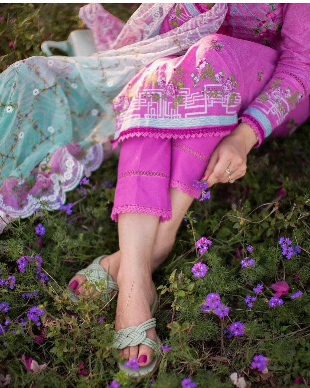 Spotted in Gul Ahmed Luxury/BCT 32/Lawn