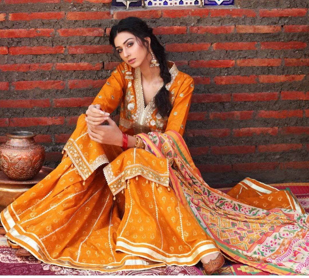 img_gul_ahmed_festive_eid_lawn_2021_awwal_boutique