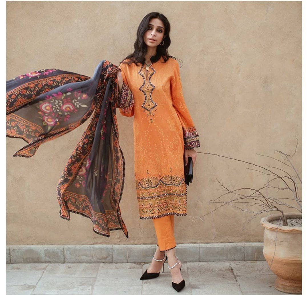 img_cross_stitch_eid_lawn_awwal_boutique