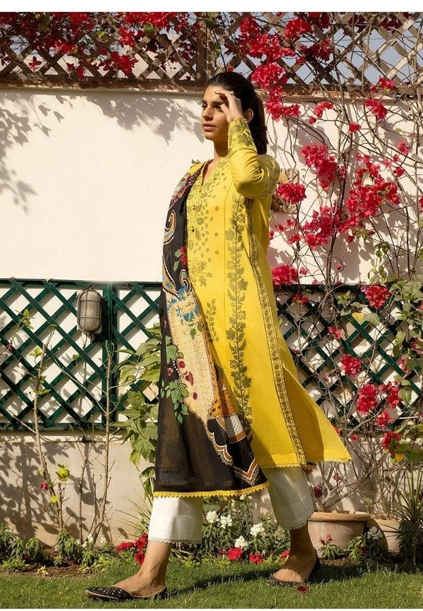 img_zaha_lawn_2021_awwal_boutique