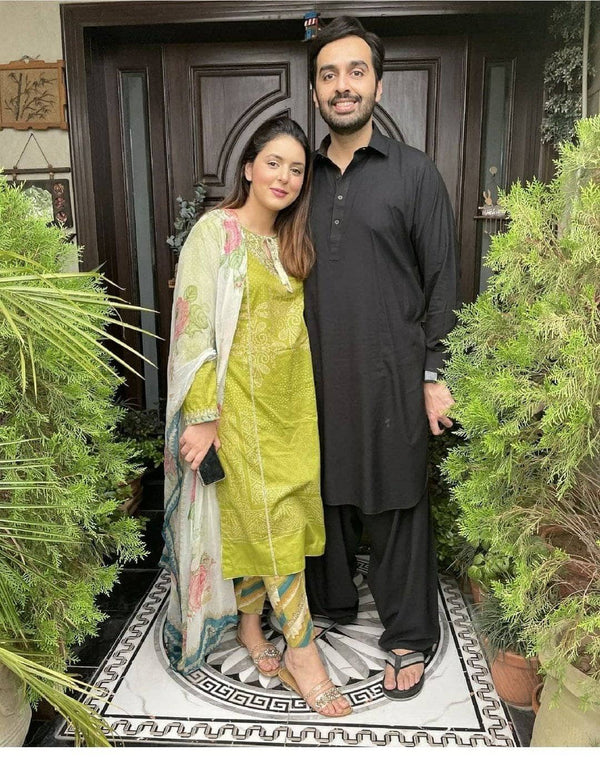 img_maria_b_m_prints_lawn_2021_awwal_boutique
