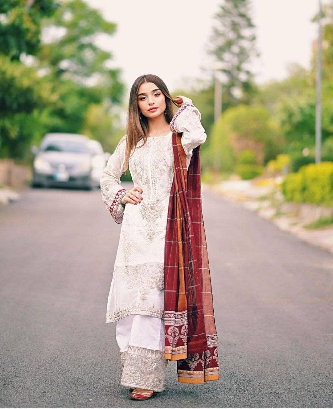 img_maria_b_eid_lawn_2021_awwal_boutique