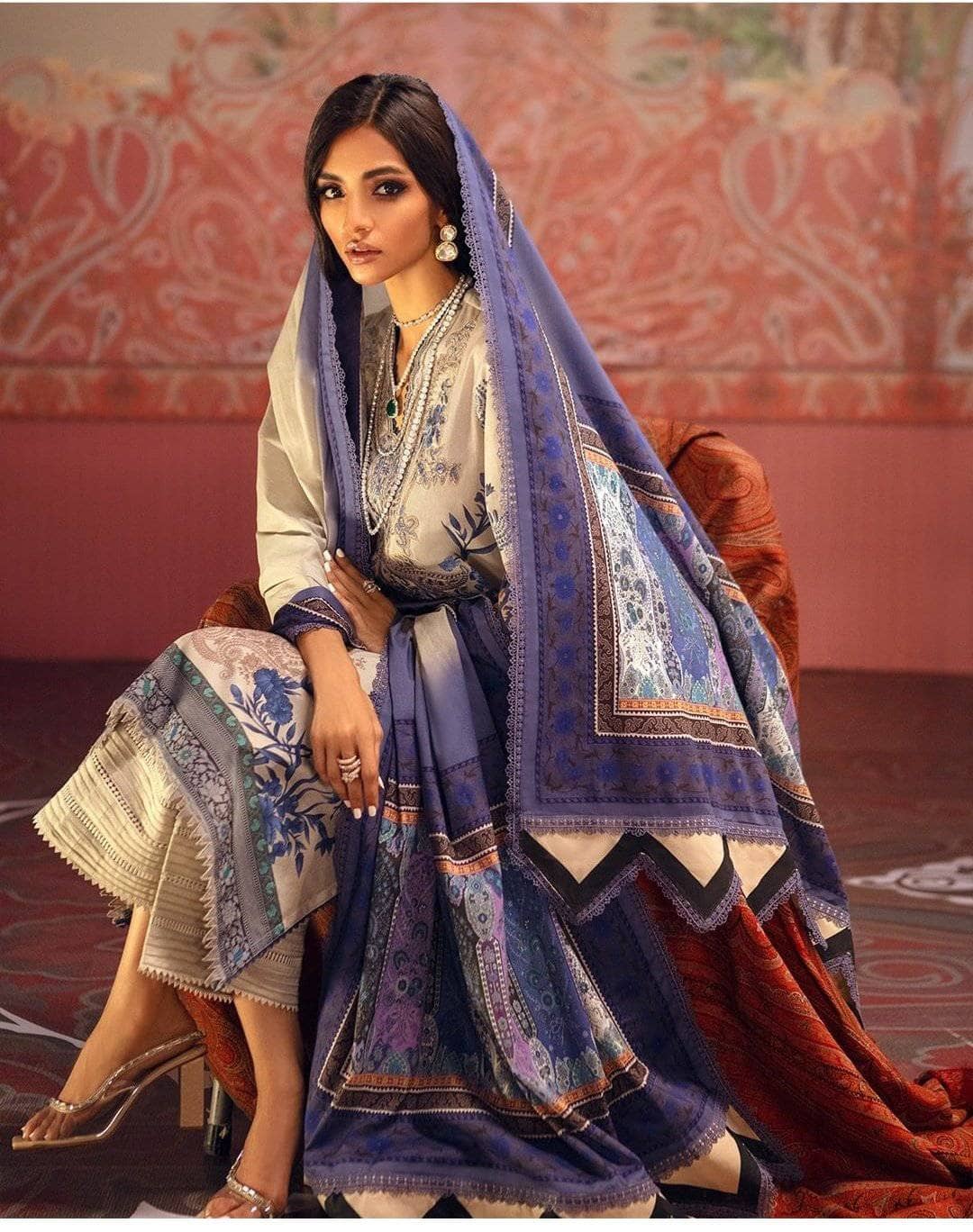 img_sana_safinaz_mahay_lawn_2021_awwal_boutique