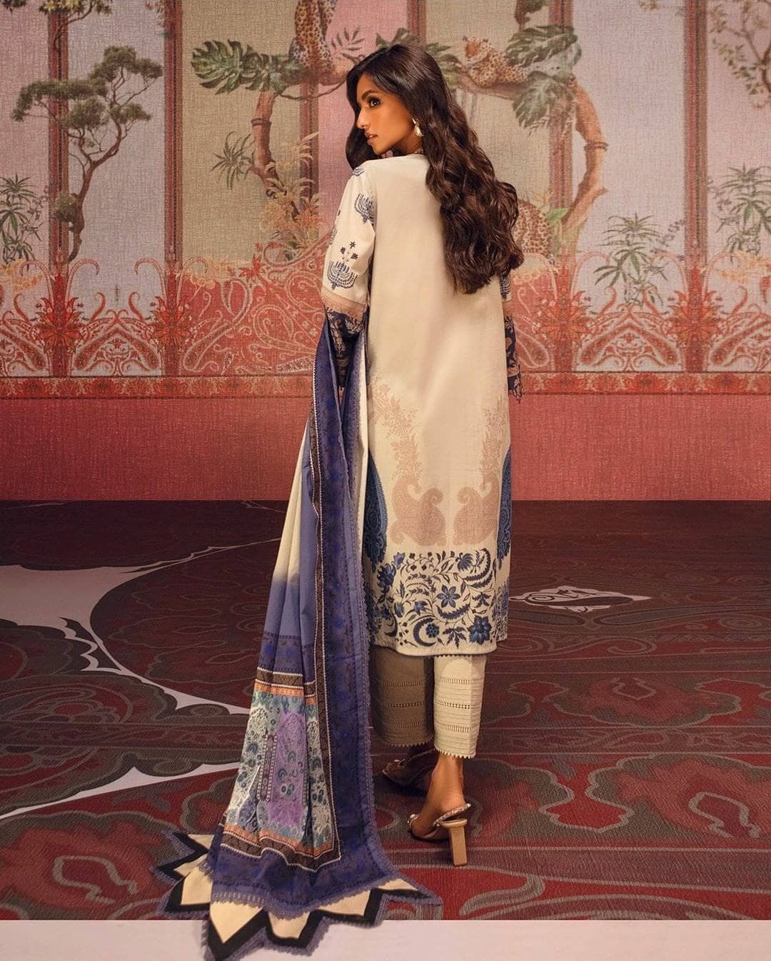 img_sana_safinaz_mahay_lawn_2021_awwal_boutique