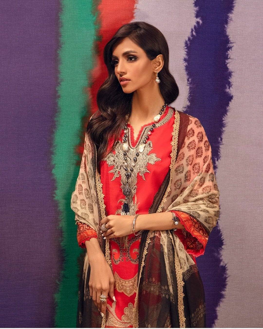 img_sana_safinaz_mahay_lawn_2021_awwal_boutique