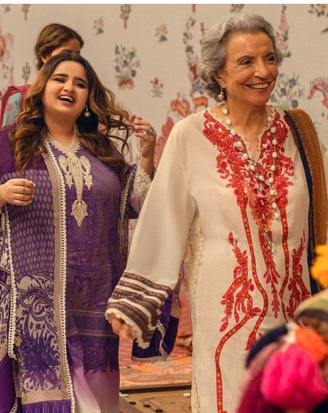 img_sana_safinaz_mahay_lawn_2021_awwal_boutique