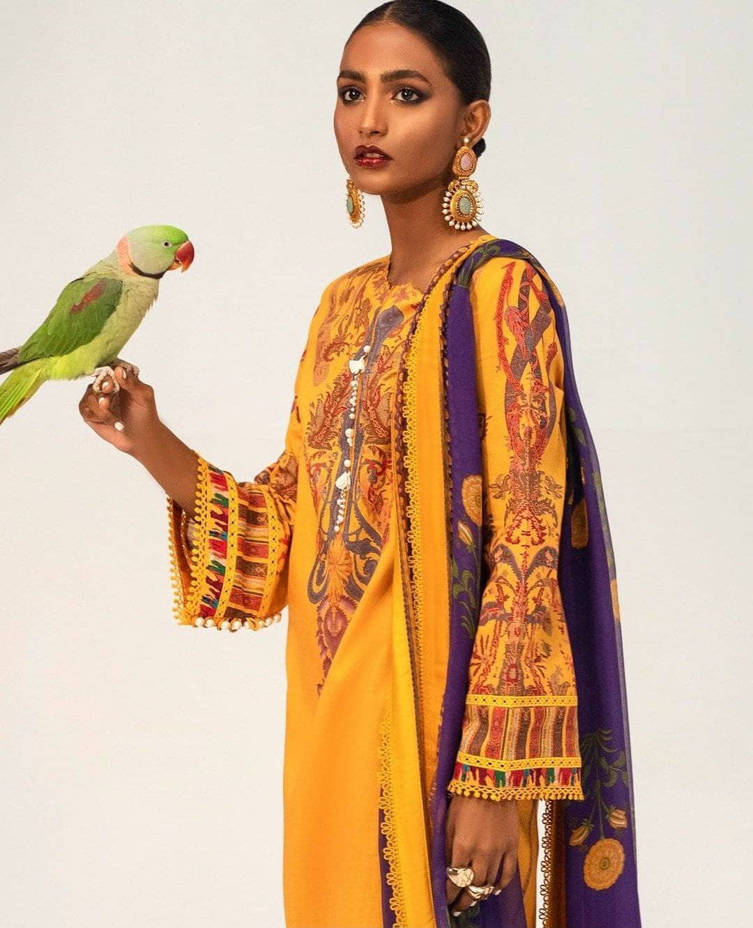 img_sana_safinaz_mahay_lawn_2021_awwal_boutique