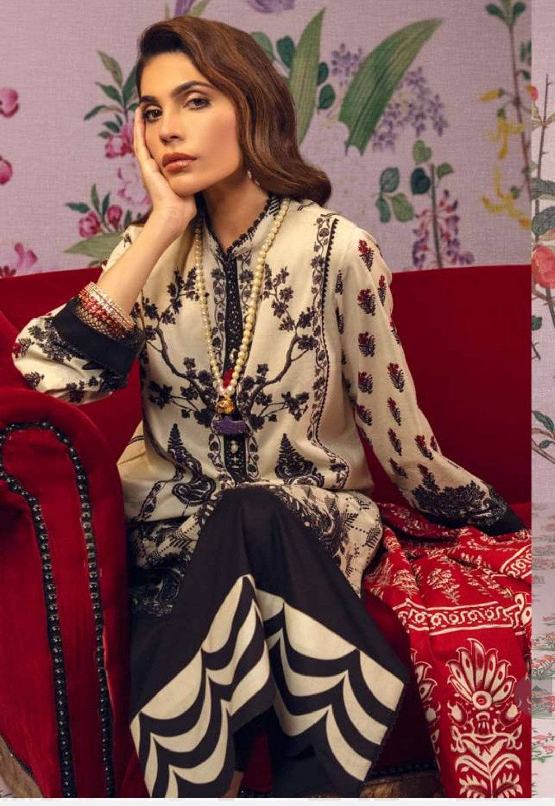 img_sana_safinaz_mahay_lawn_2021_awwal_boutique