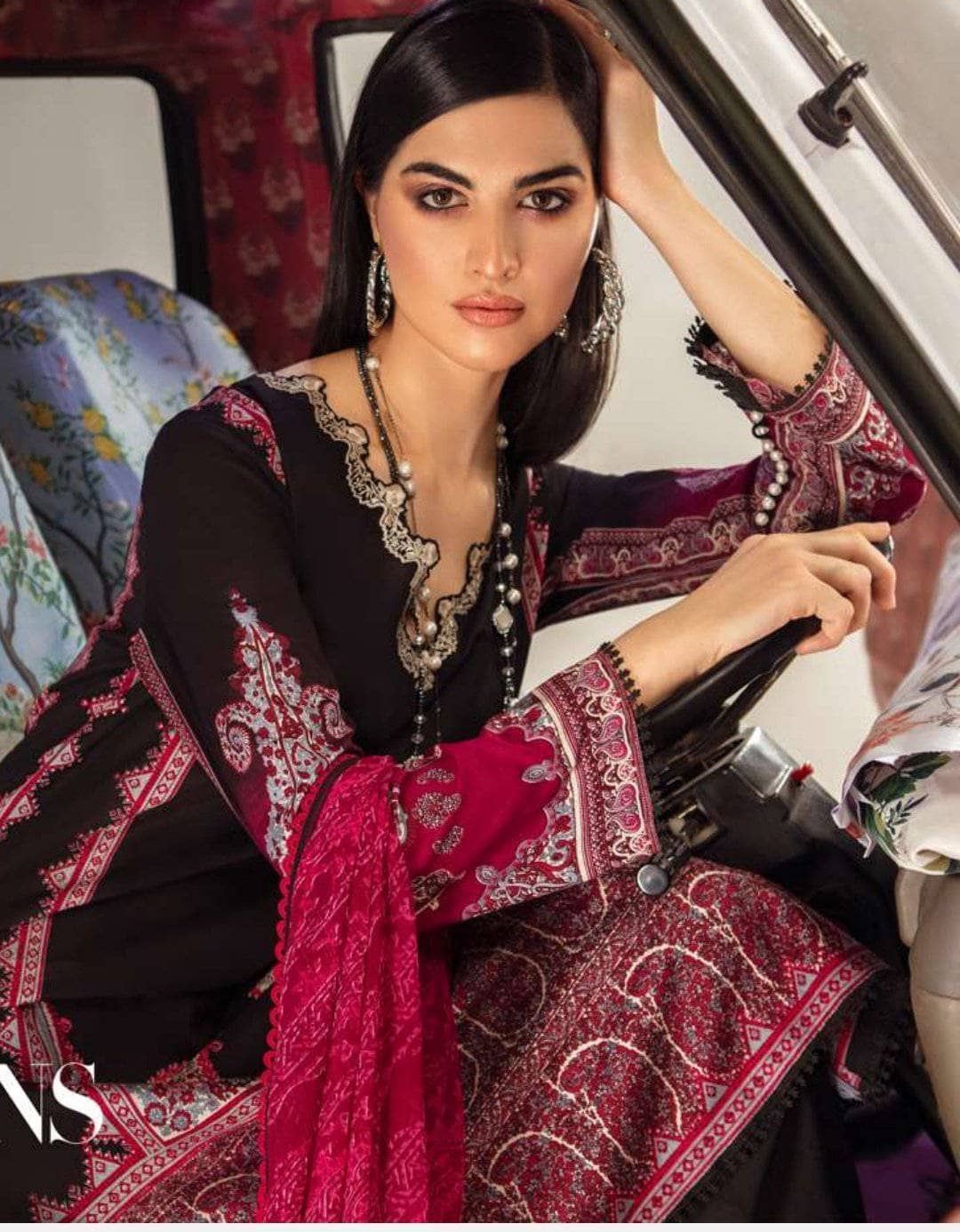 img_sana_safinaz_mahay_lawn_2021_awwal_boutique