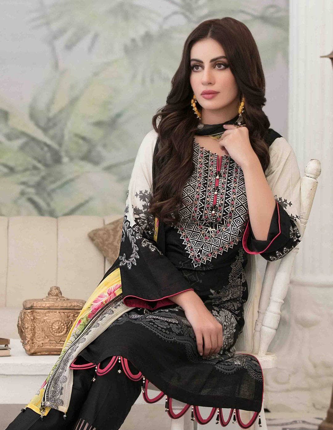 img_amna_sohail_by_tawakkal_lawn_2021_awwal_boutique