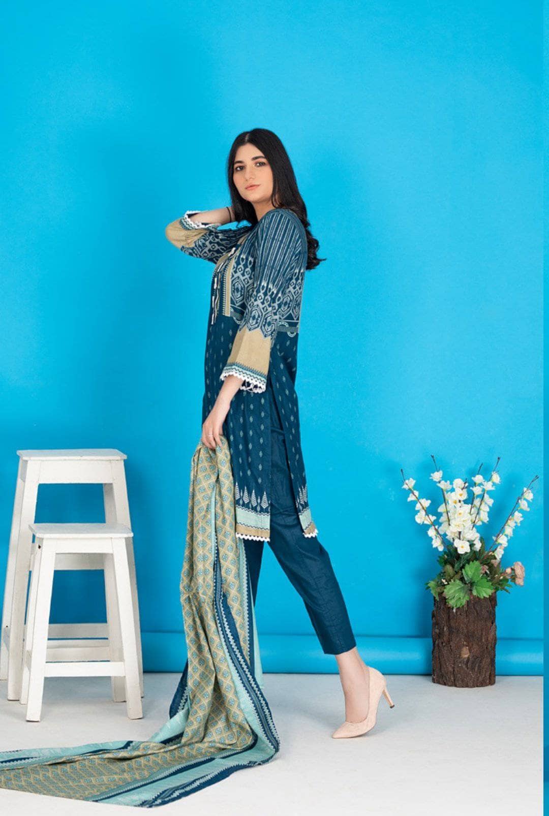 img_sahil_economy_lawn_collection_awwal_boutique_black_and_white