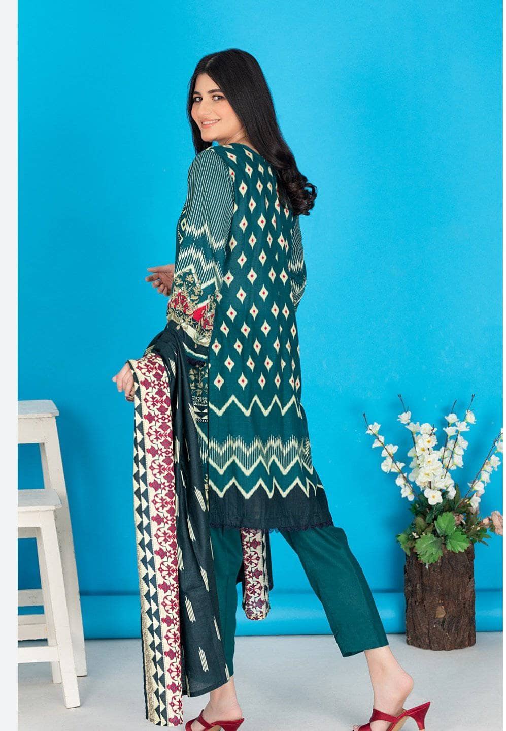 img_sahil_economy_lawn_collection_awwal_boutique_black_and_white