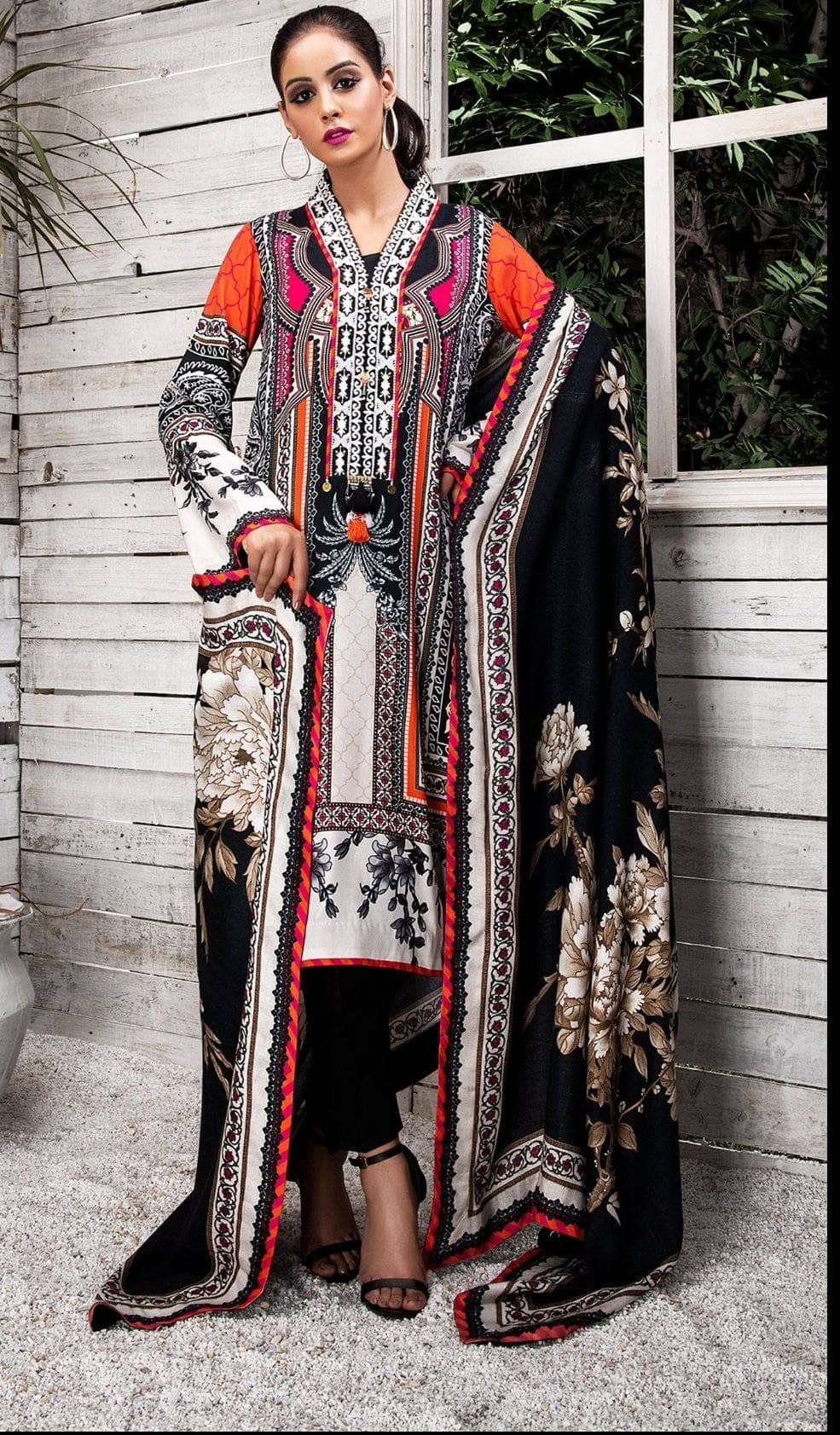 img_anaya_viva_winter_awwal_boutique