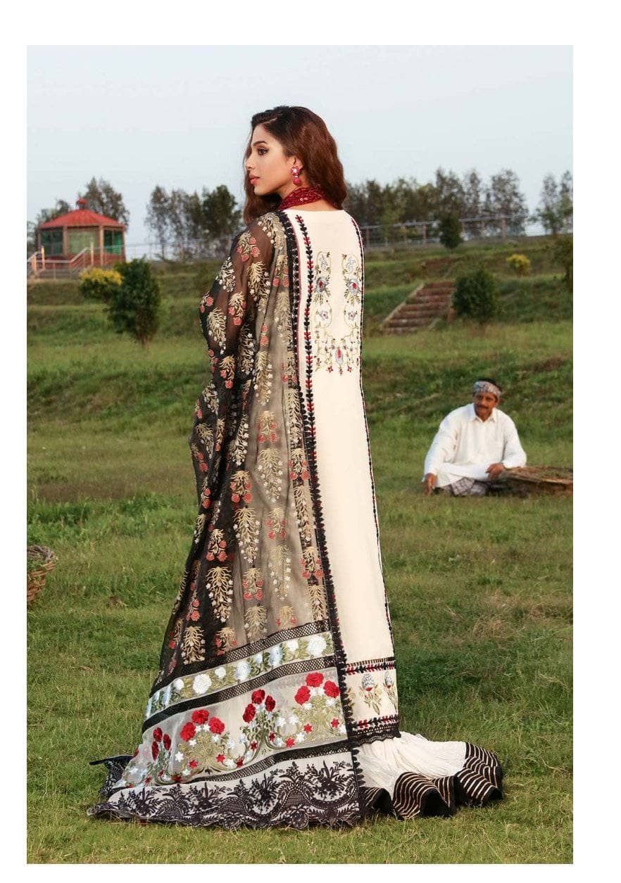 img_crimson_lawn_by_saira_shakira_awwal_boutique