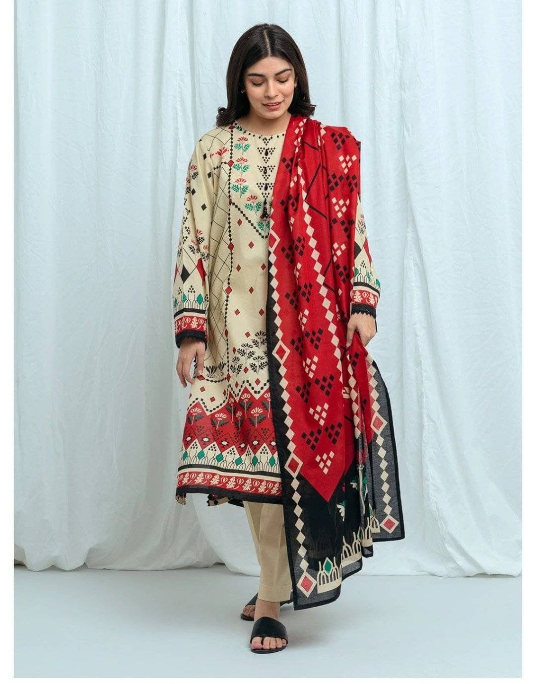 img_beechtree_lawn_2021_awwal_boutique