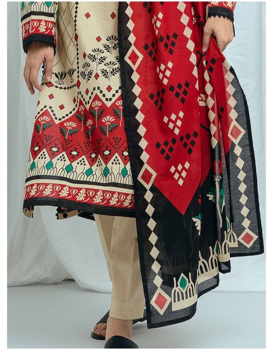 img_beechtree_lawn_2021_awwal_boutique