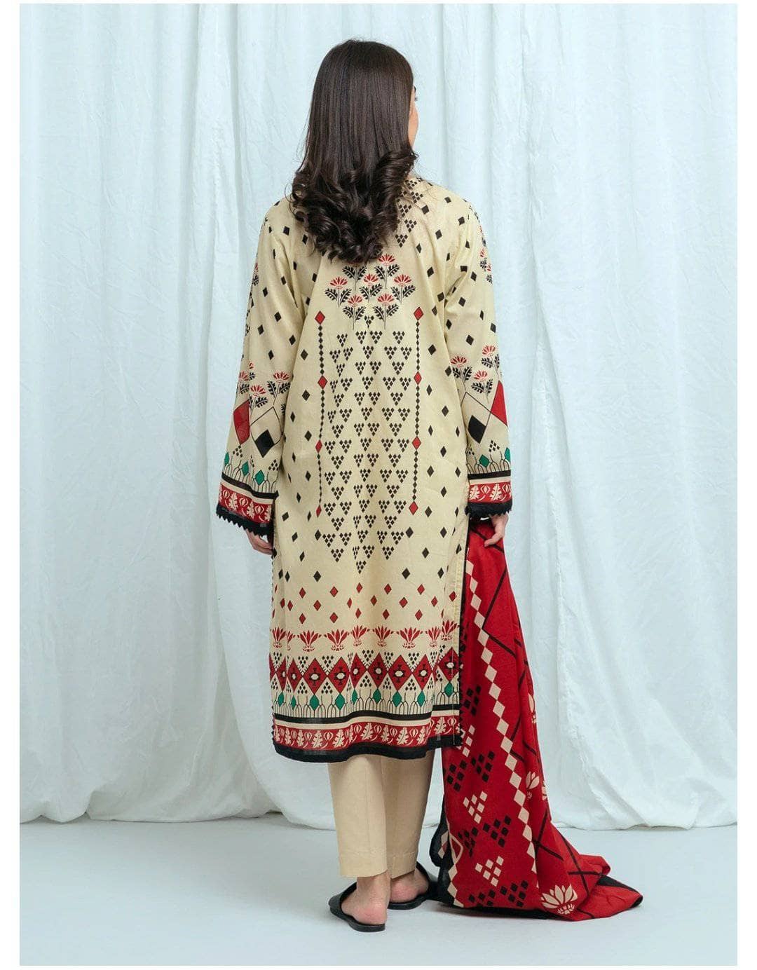 img_beechtree_lawn_2021_awwal_boutique