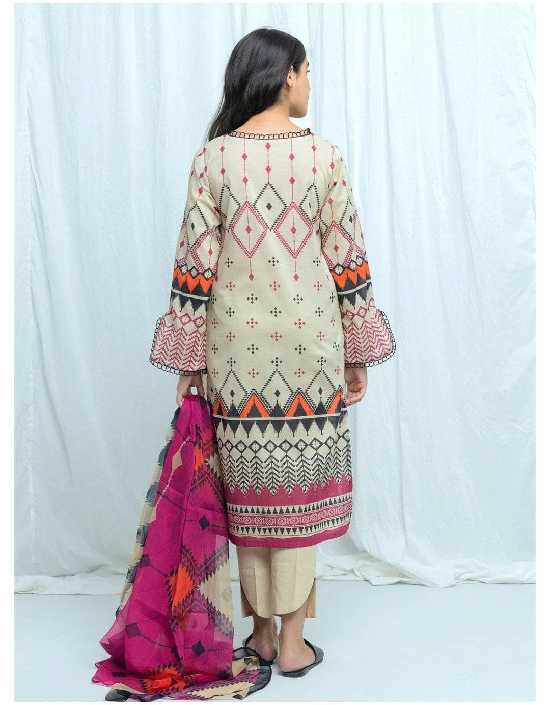 img_beechtree_lawn_2021_awwal_boutique