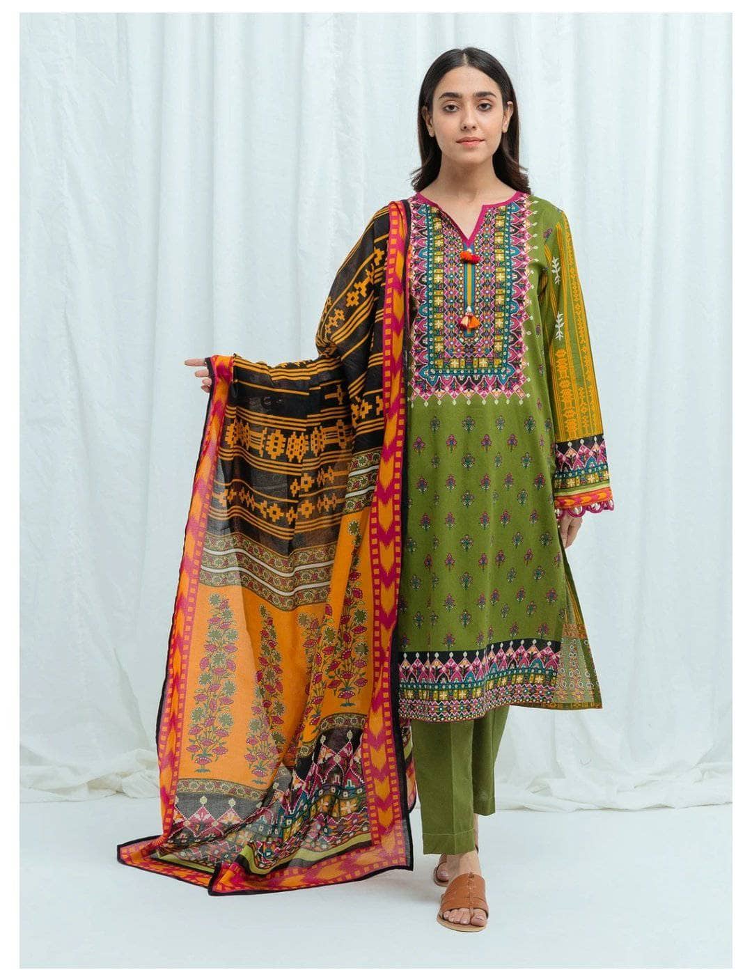 img_beechtree_lawn_2021_awwal_boutique