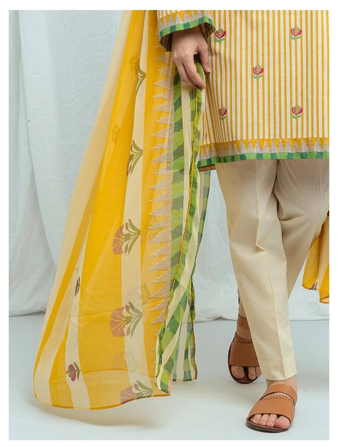 img_beechtree_lawn_2021_awwal_boutique