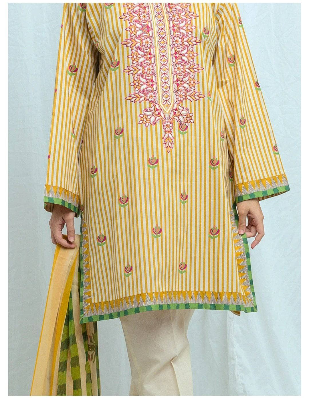 img_beechtree_lawn_2021_awwal_boutique