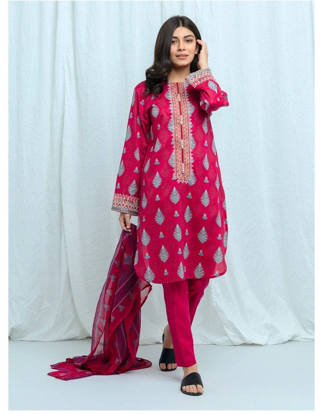 img_beechtree_lawn_2021_awwal_boutique