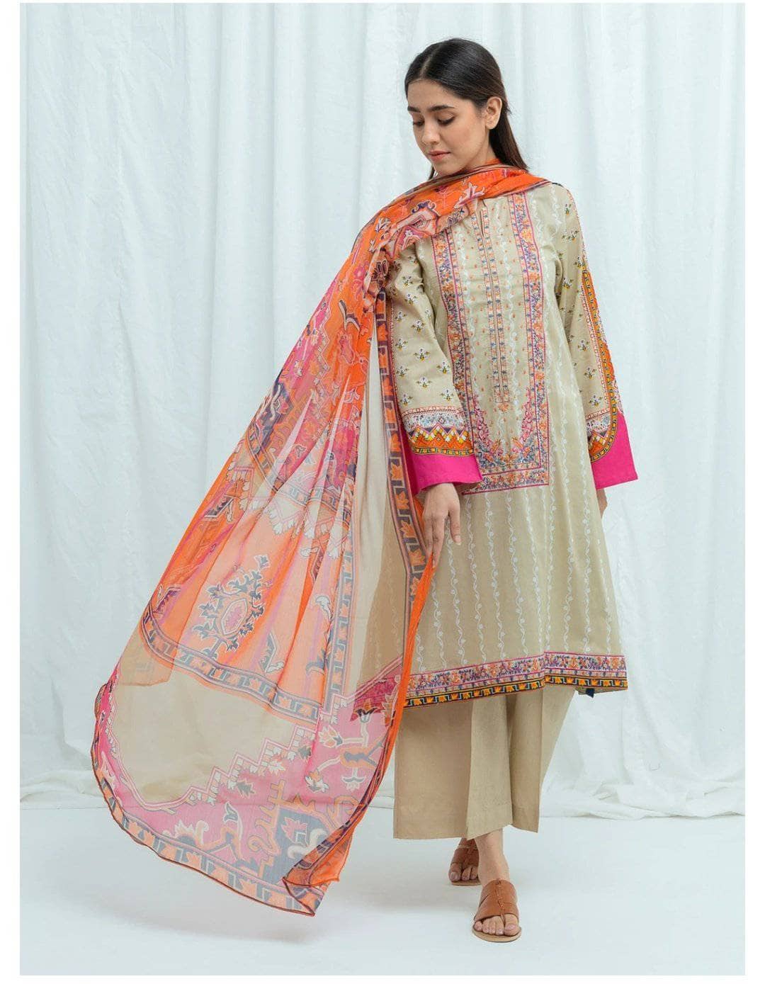 img_beechtree_lawn_2021_awwal_boutique