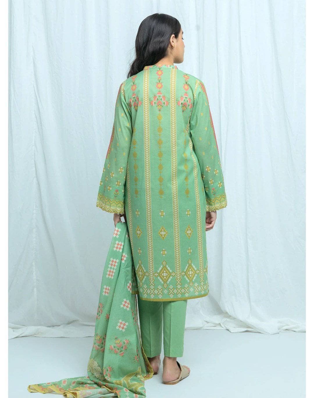 img_beechtree_lawn_2021_awwal_boutique