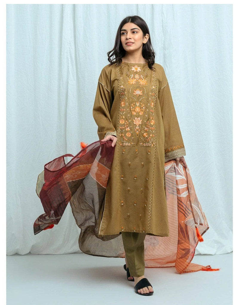 img_beechtree_lawn_2021_awwal_boutique