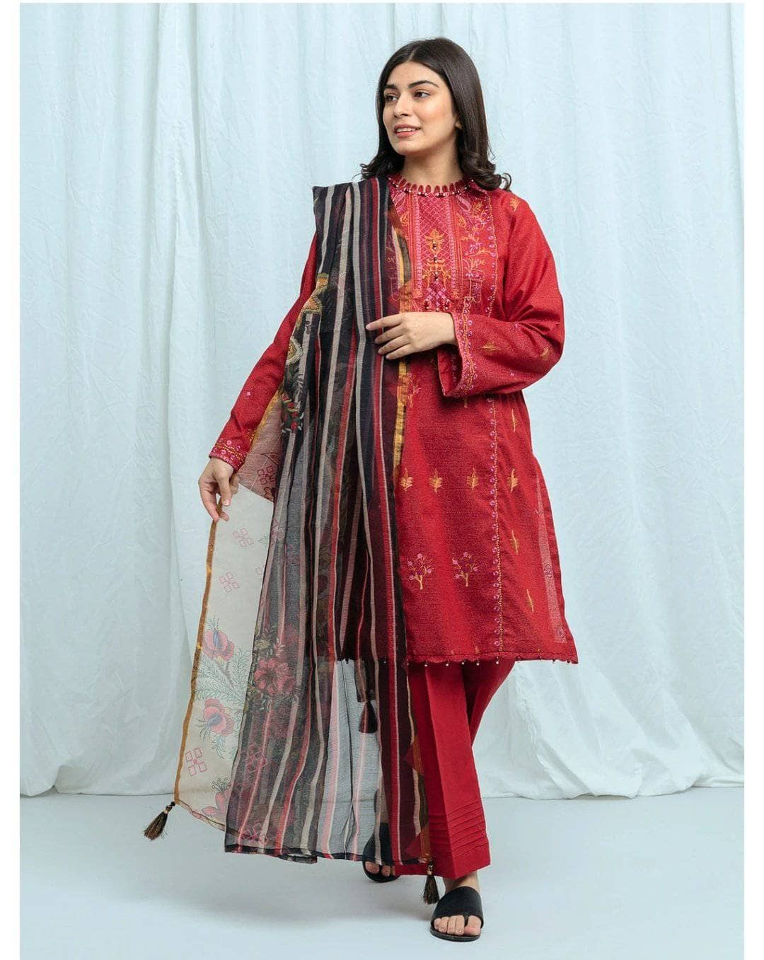 img_beechtree_lawn_2021_awwal_boutique