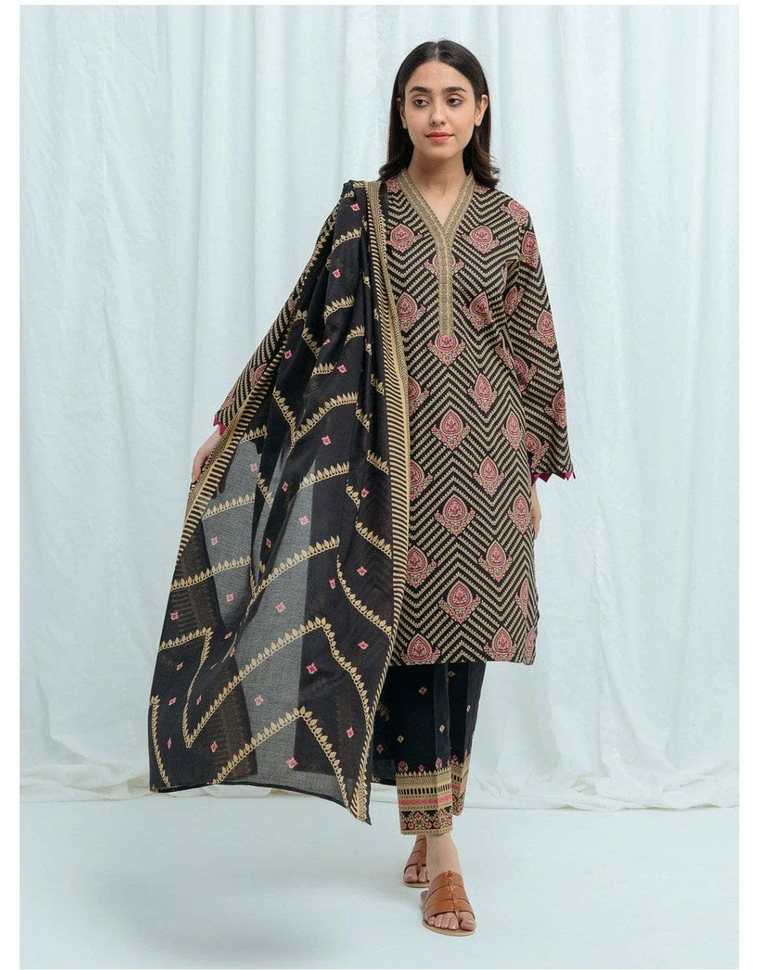 img_beechtree_lawn_2021_awwal_boutique