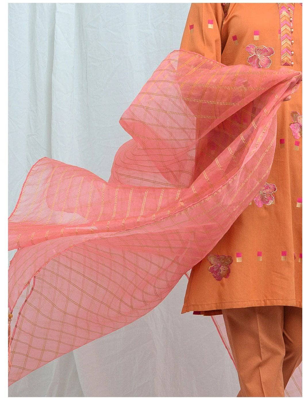 img_beechtree_lawn_2021_awwal_boutique