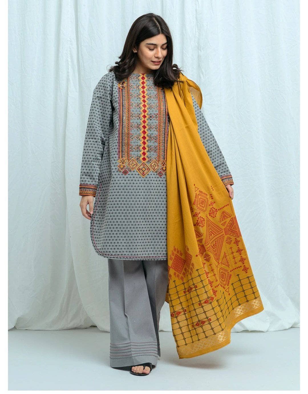 img_beechtree_lawn_2021_awwal_boutique