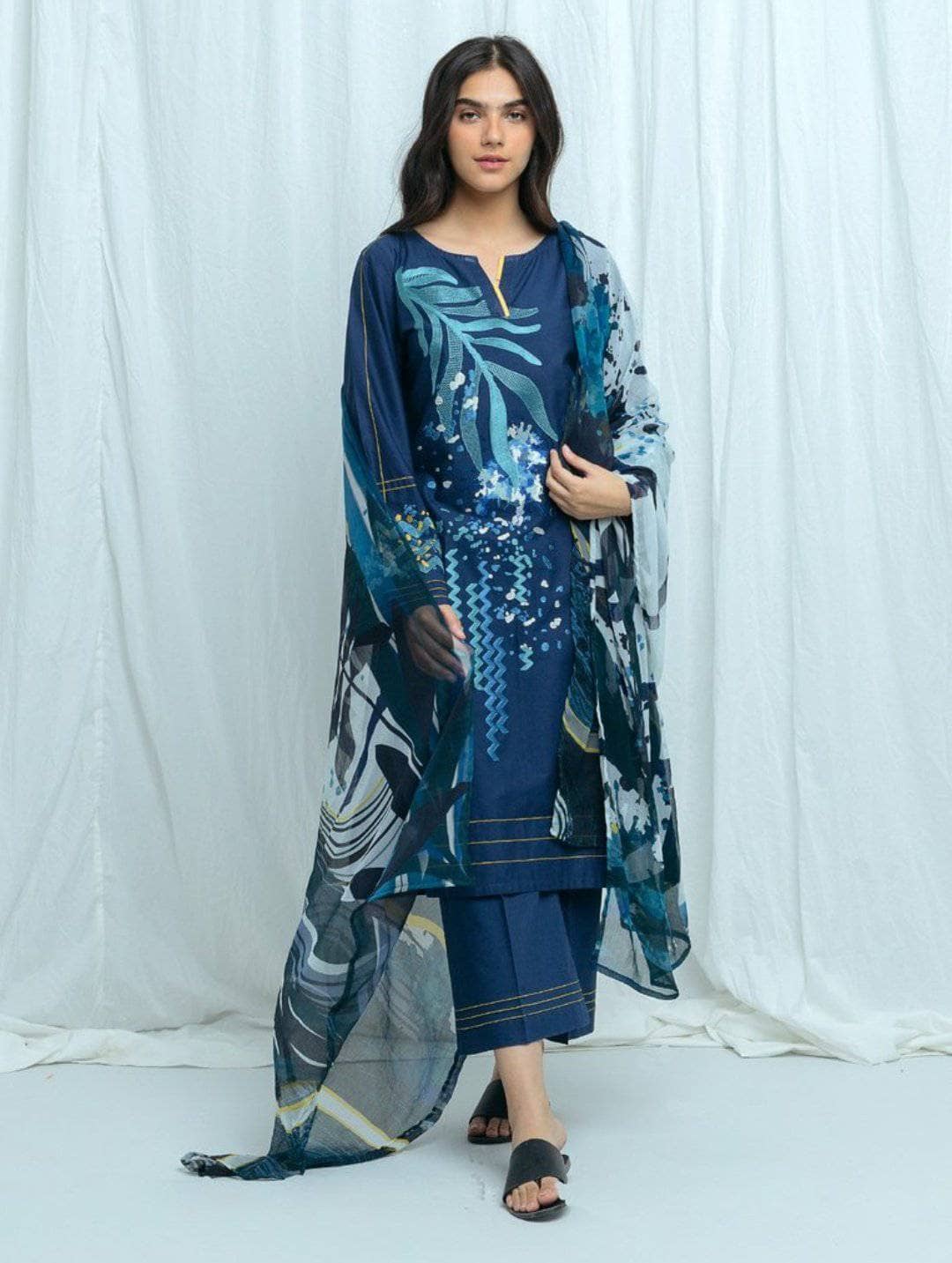 img_beechtree_lawn_2021_awwal_boutique