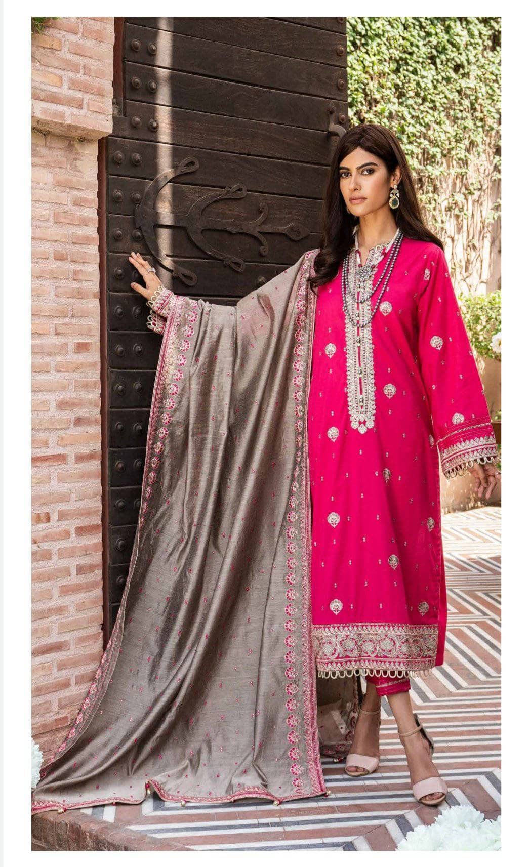 img_gul_ahmed_limited_edition_festive_issue_awwal_boutique