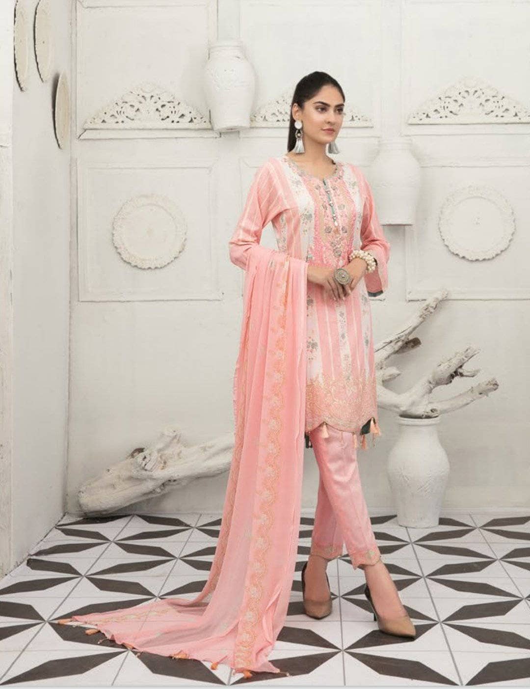 img_amna_sohail_raqami_by_tawakkal_awwal_boutique