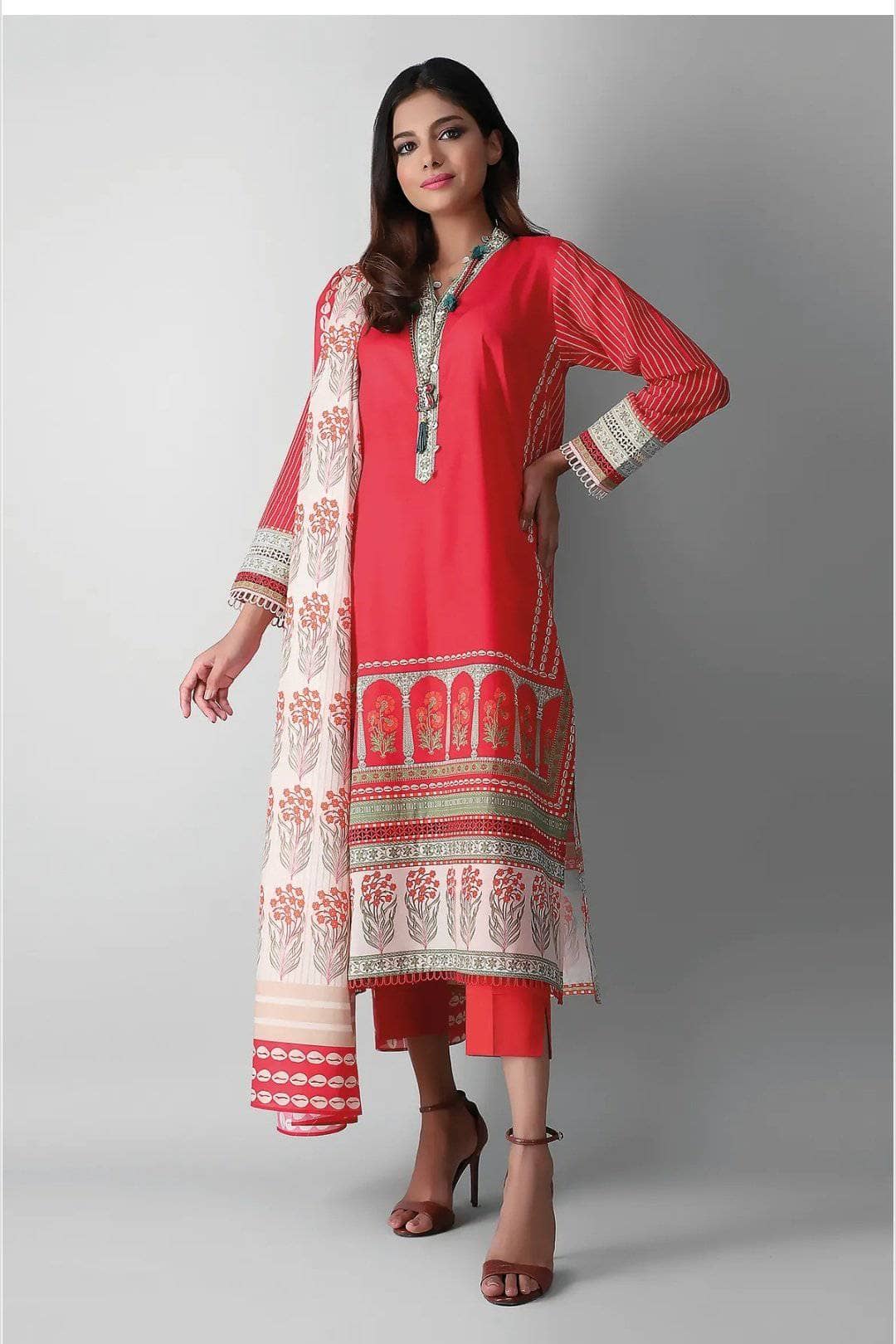 img_khaadi_lawn_2021_awwal_boutique