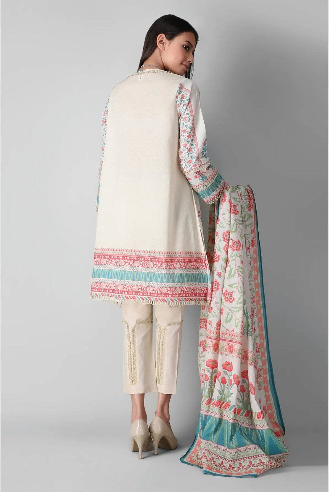 img_khaadi_lawn_2021_awwal_boutique