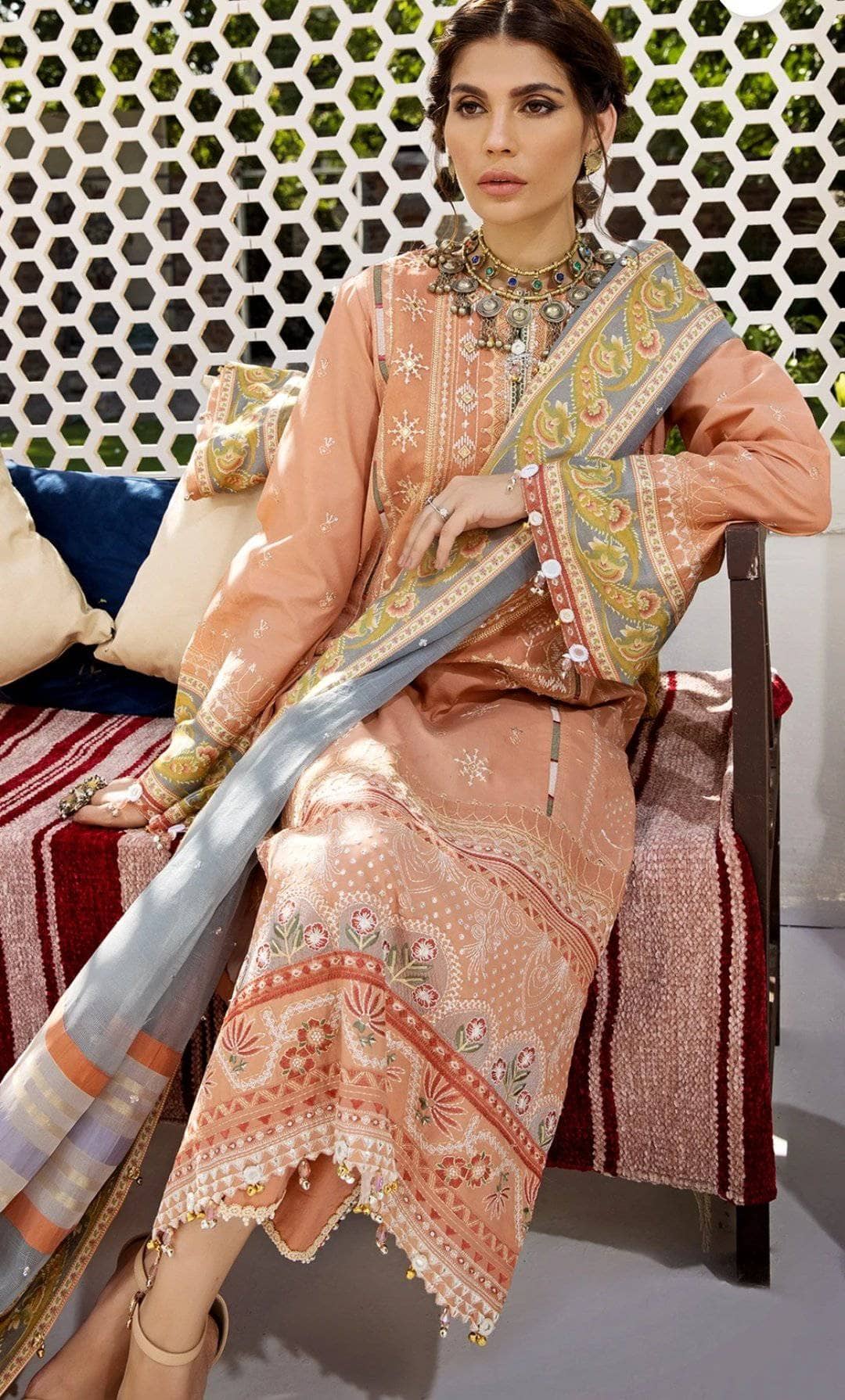 img_anaya_eid_collection_awwal_boutique